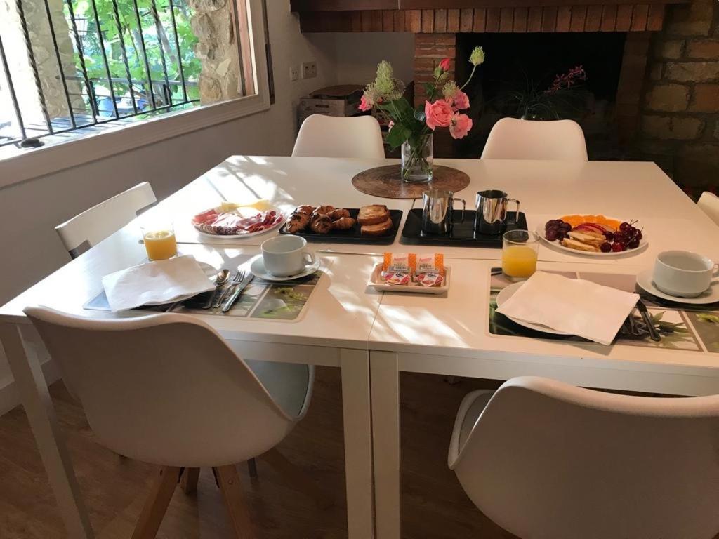 Els Avets De La Muga Bed and Breakfast Sant Llorenc de la Muga Εξωτερικό φωτογραφία