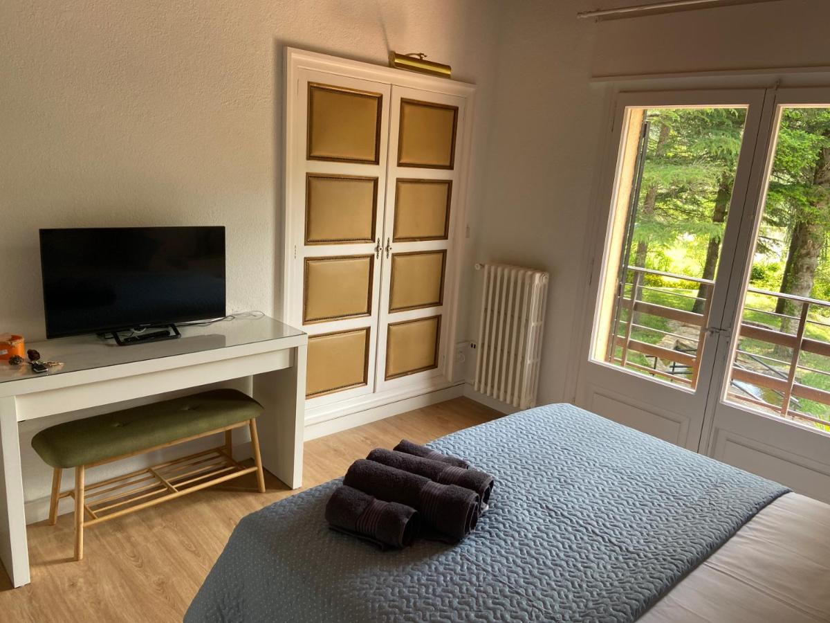 Els Avets De La Muga Bed and Breakfast Sant Llorenc de la Muga Εξωτερικό φωτογραφία